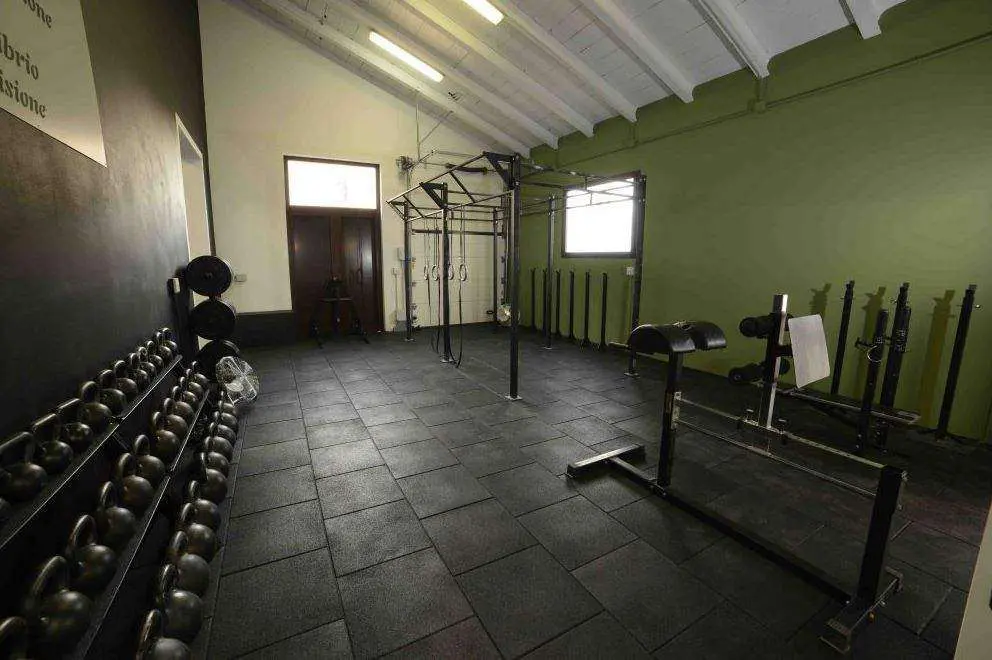 Pavimentazione in Gomma Nera – Antitrauma