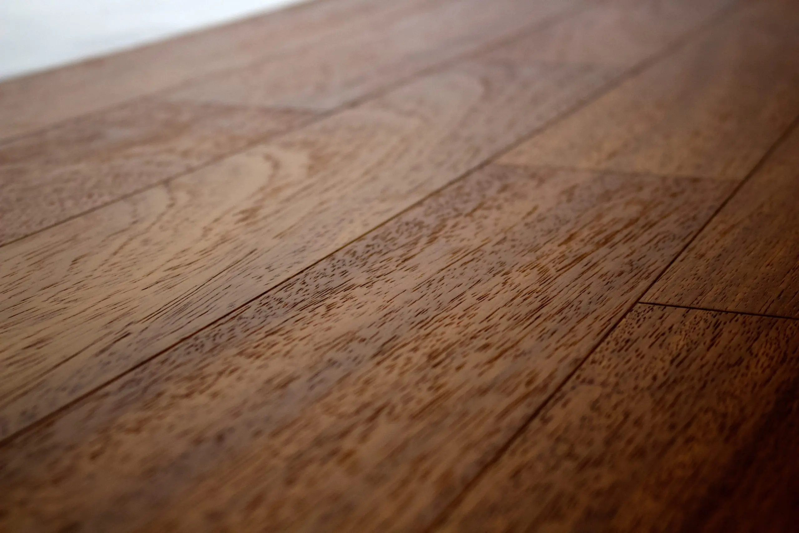 PARQUET PREFINITI – Iroko – 1 Strip – Olio UV – Spazzolato