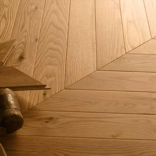 PARQUET SPINA FRANCESE – ROVERE 2 STRATI – TAGLIO 45°