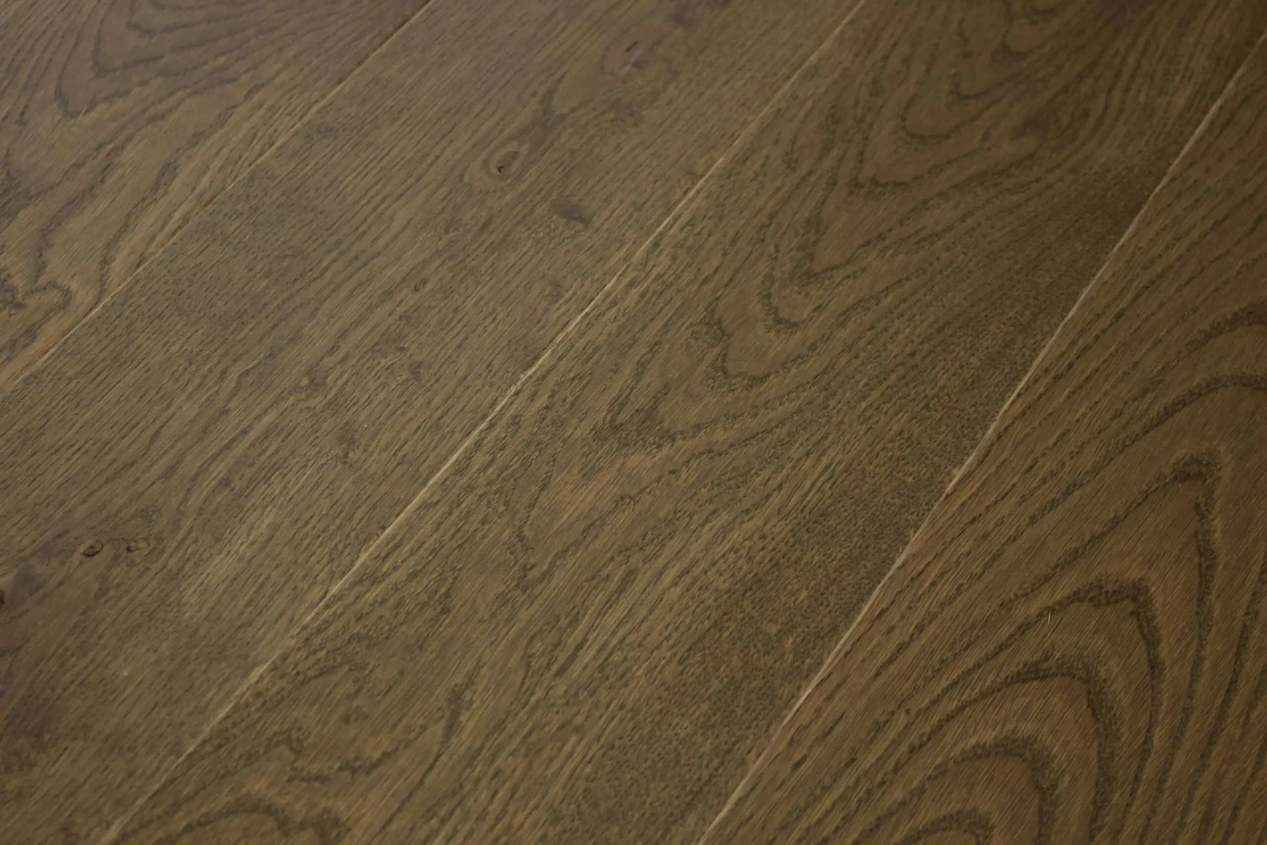 PARQUET PREFINITI – Rovere Spina Italiana Como – Verniciato Opaco – Spazzolato