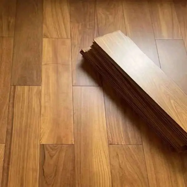 PARQUET PREFINITI – LEGNO IROKO OLIATO UV – LISTONE GRANDE