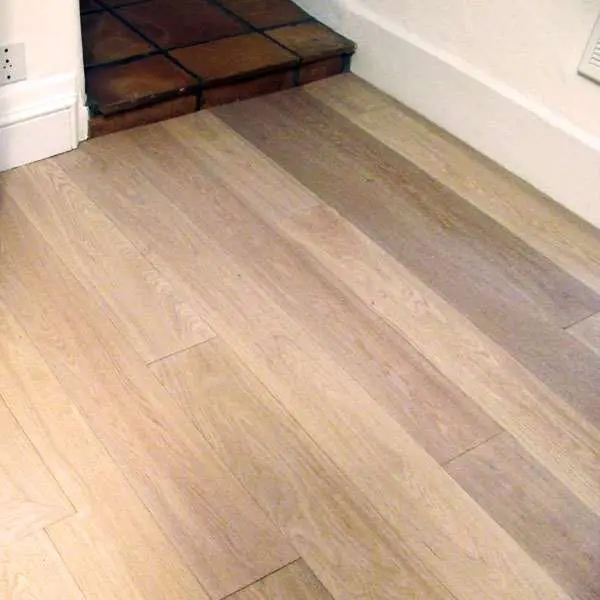 PARQUET PREFINITI – Rovere 1 Strip Londra – Verniciato – Stock: 14,440mq – Offerta: € 462,08