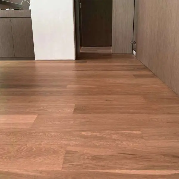 PARQUET PREFINITO – LEGNO ROVERE JUMBO VERNICIATO UV – LISTONE GRANDE