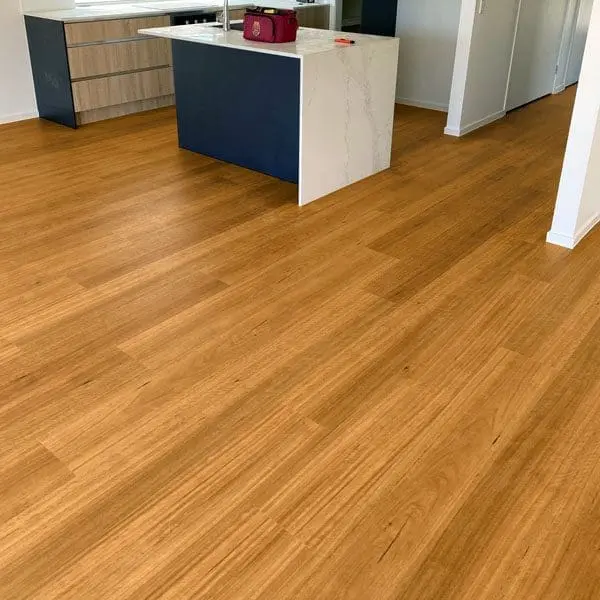 PARQUET PREFINITI – Iroko – 1 Strip – Olio UV – Spazzolato
