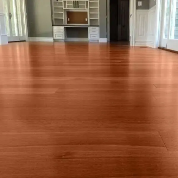 PARQUET PREFINITI – Sapelle 1 Strip – Mogano Liberia – Verniciato