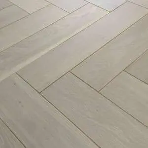 PARQUET SPINA ITALIANA - Rovere Plancetta Bianca - Verniciata Opaca - Stock residuo: 12 mq - Offerta: € 360,00