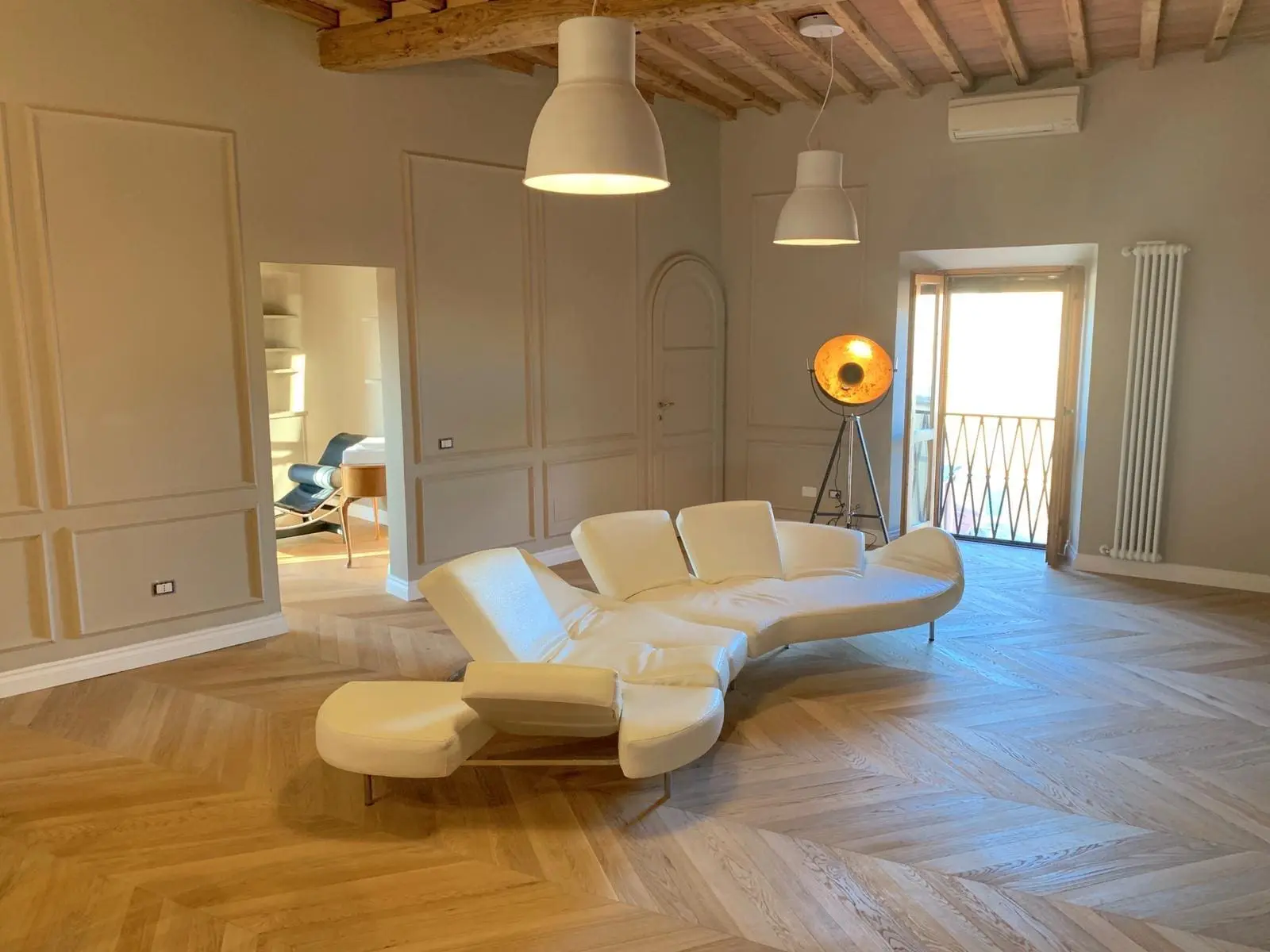 PARQUET SPINA FRANCESE – Rovere Plancetta Spina Francese – Olio Cerato – Taglio 45° – Stock: 3,745mq – Offerta: € 117,97