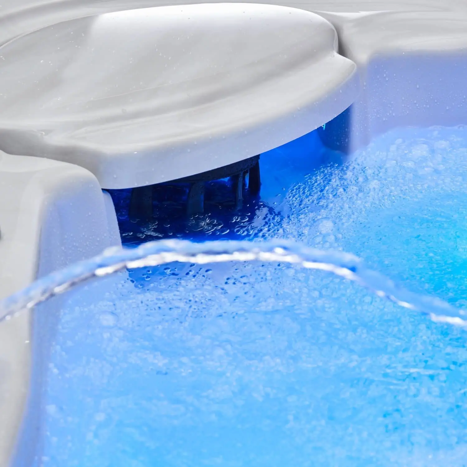 POSITANO – L’Idromassaggio di Lusso per un Relax Unico – Teak