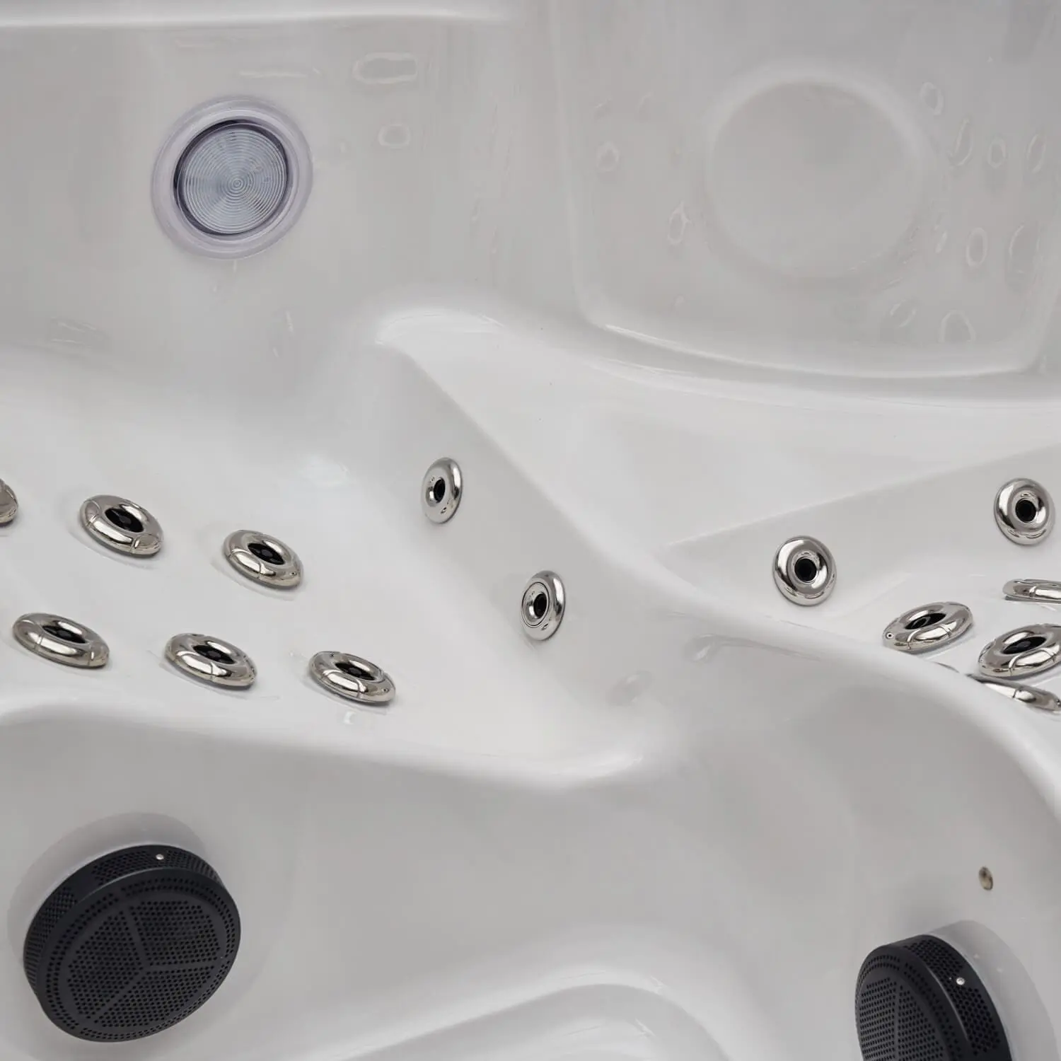 POSITANO – L’Idromassaggio di Lusso per un Relax Unico – Teak