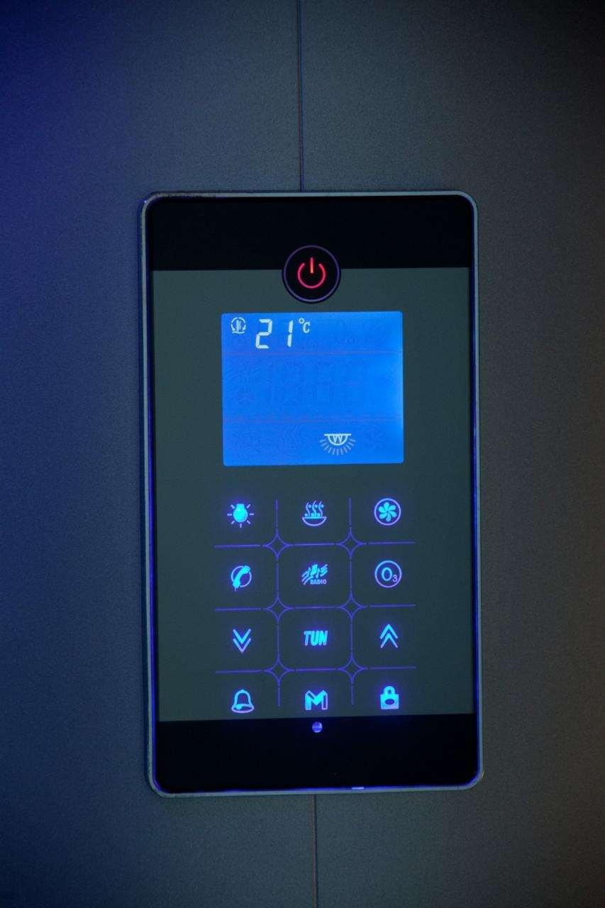 Doccia 9001, 1500 x 900 x h 2150 mm