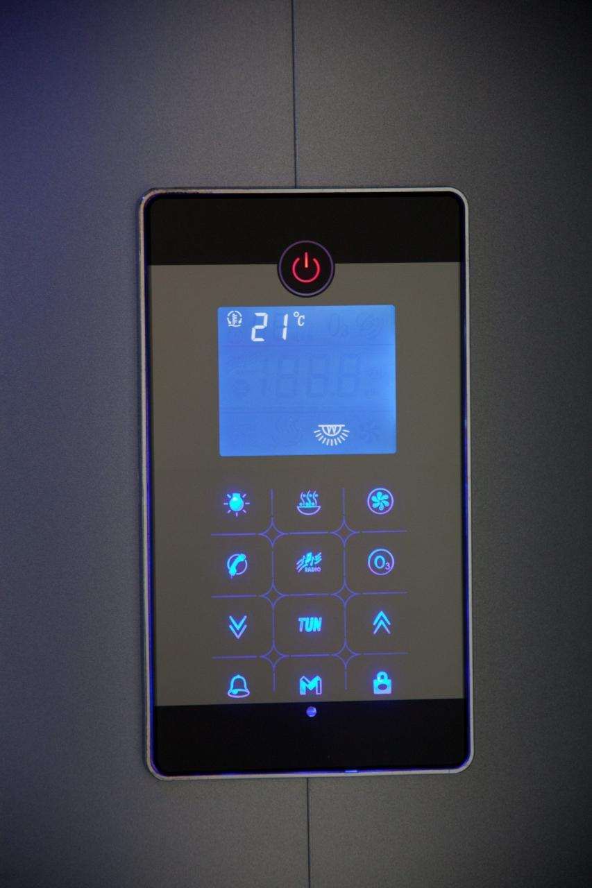 Doccia 8007, 1600 x 850 x h 2150 mm