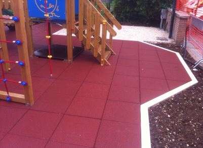 Pavimentazione in Gomma Colorata – Antitrauma