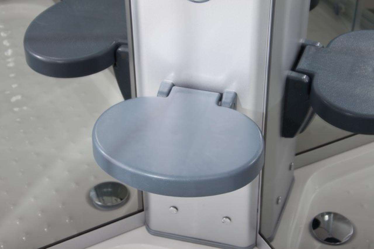 Doccia H88-845, 1200 x 800 x h 2050 mm – 1300 x 850 x h 2050 mm