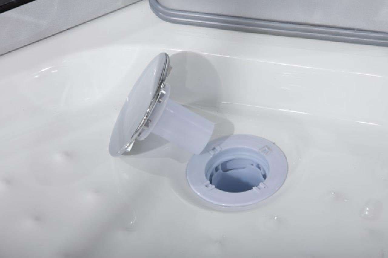 Doccia H88-845, 1200 x 800 x h 2050 mm – 1300 x 850 x h 2050 mm