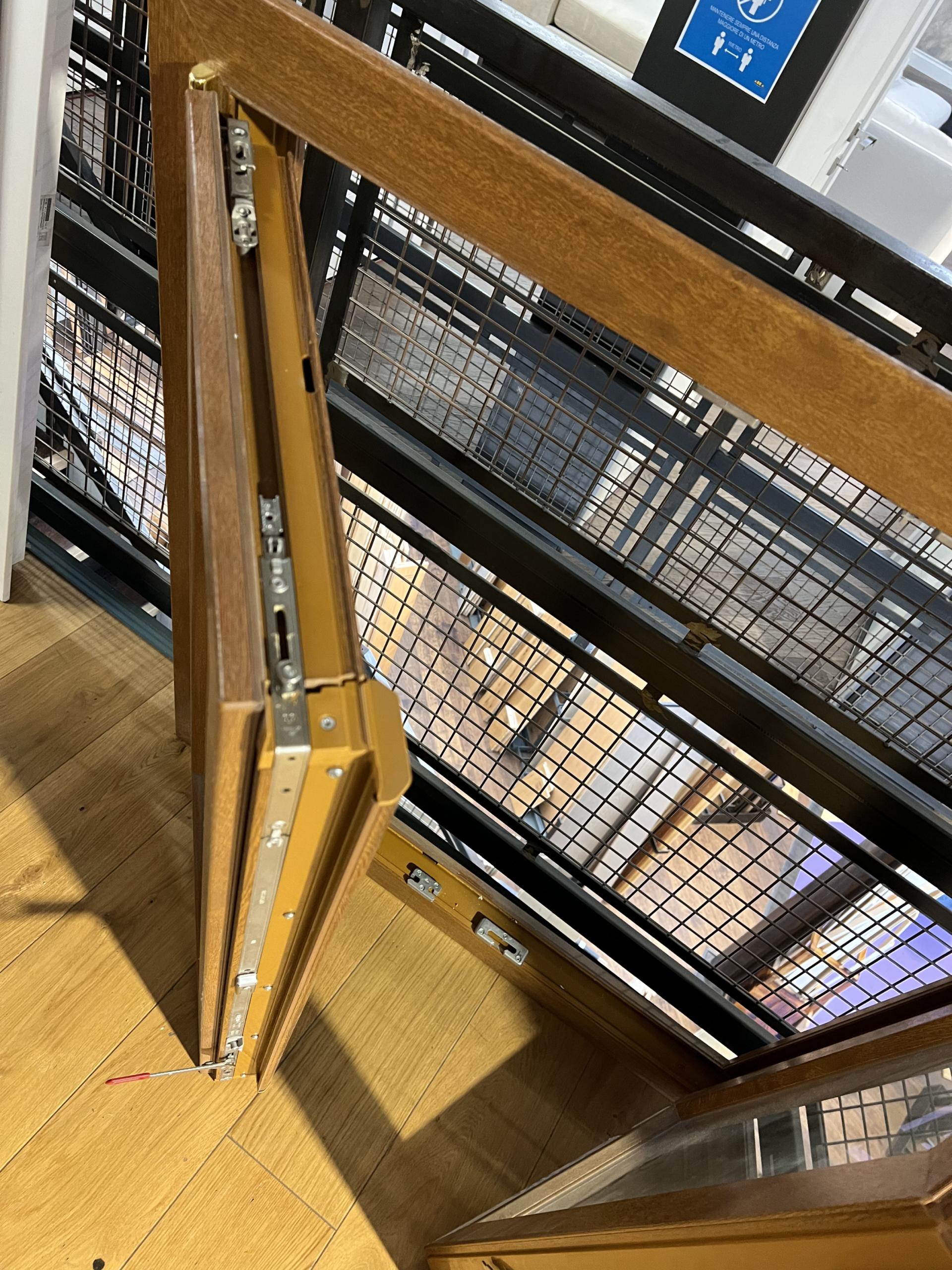 Profilo Komerling 70, Telaio L