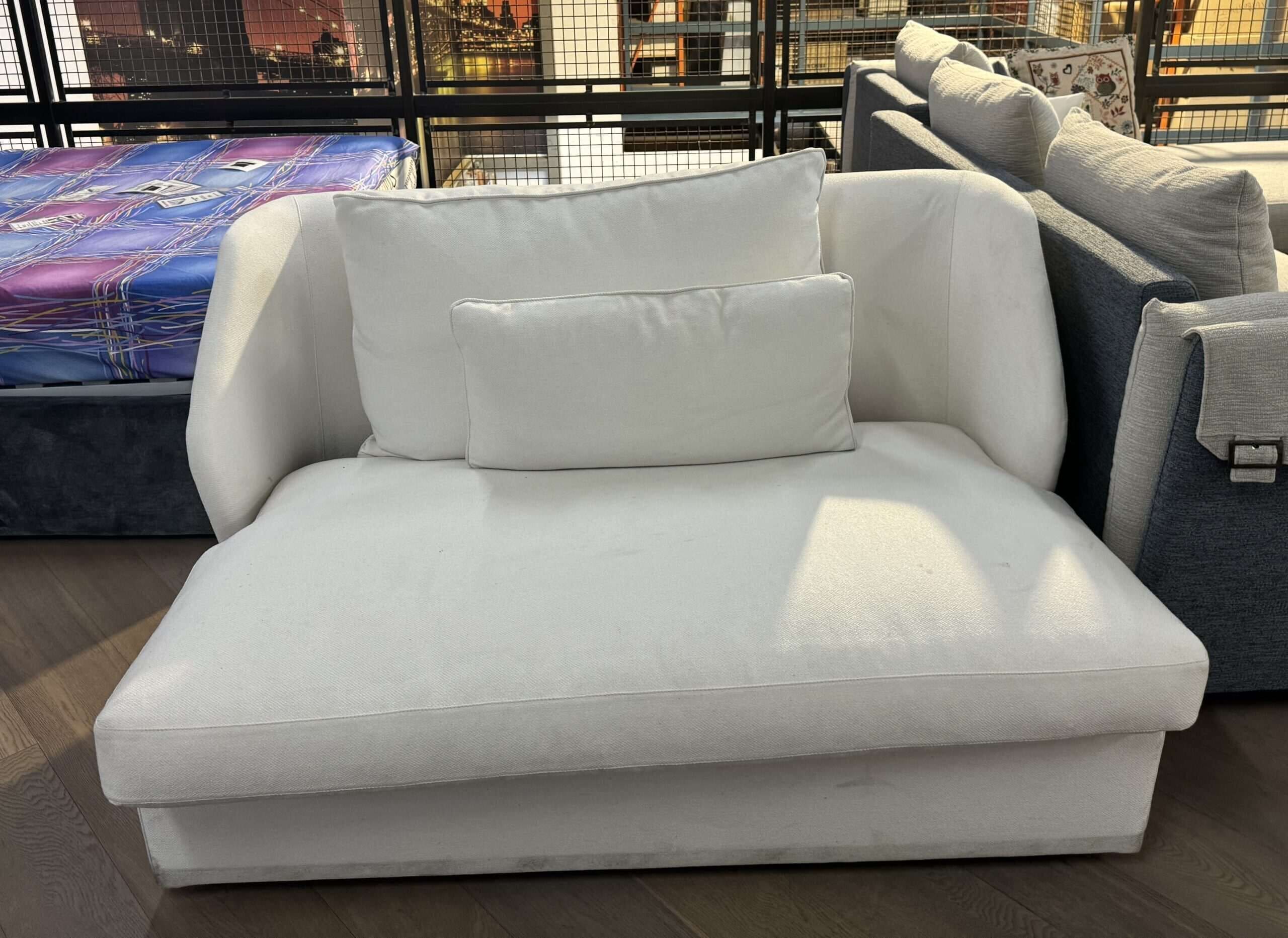 DIVANO SINGOLO VERLAIN – 135 x 96 x 75 cm