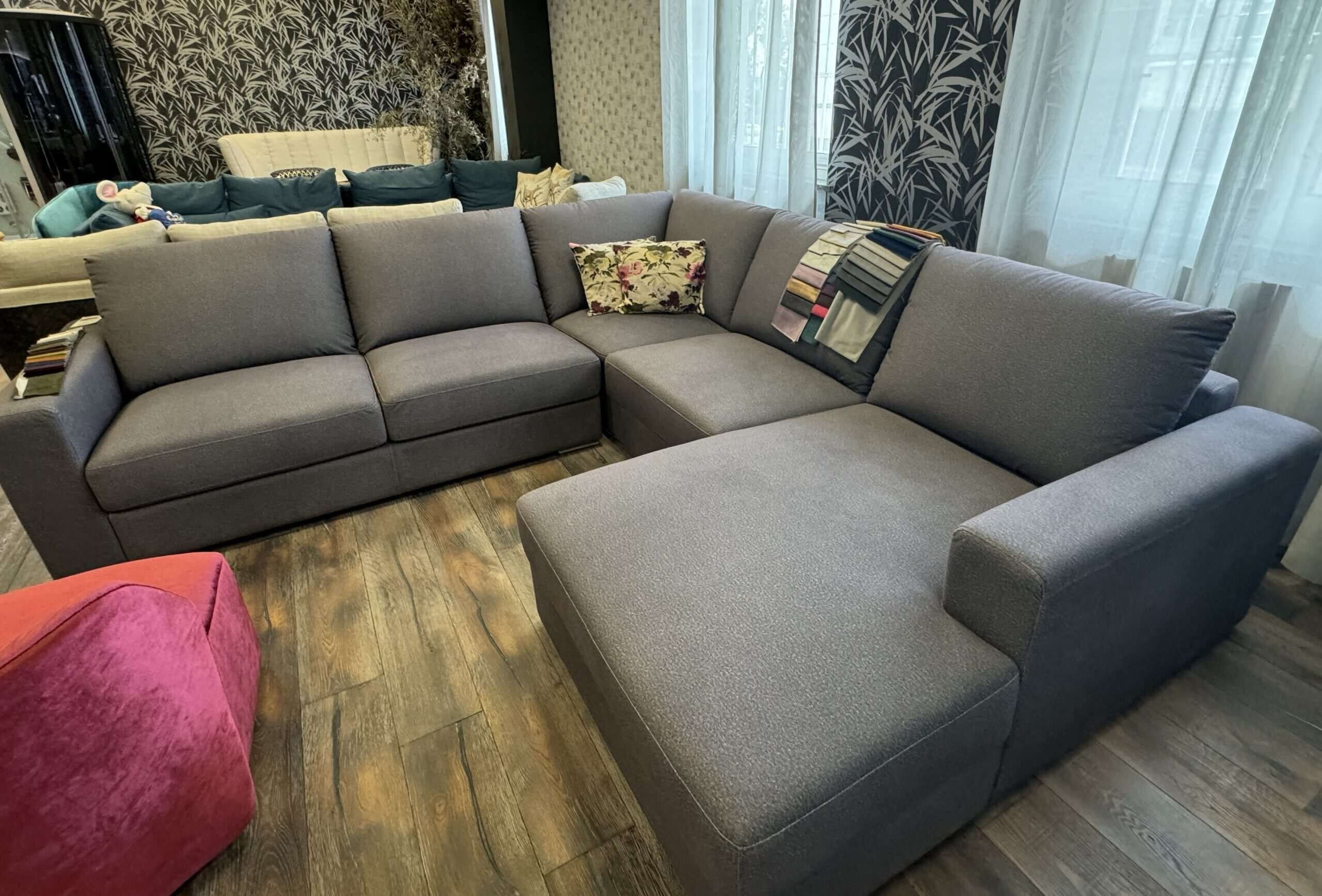 DIVANO SOFOCLE: 279 x 278 x 87cm