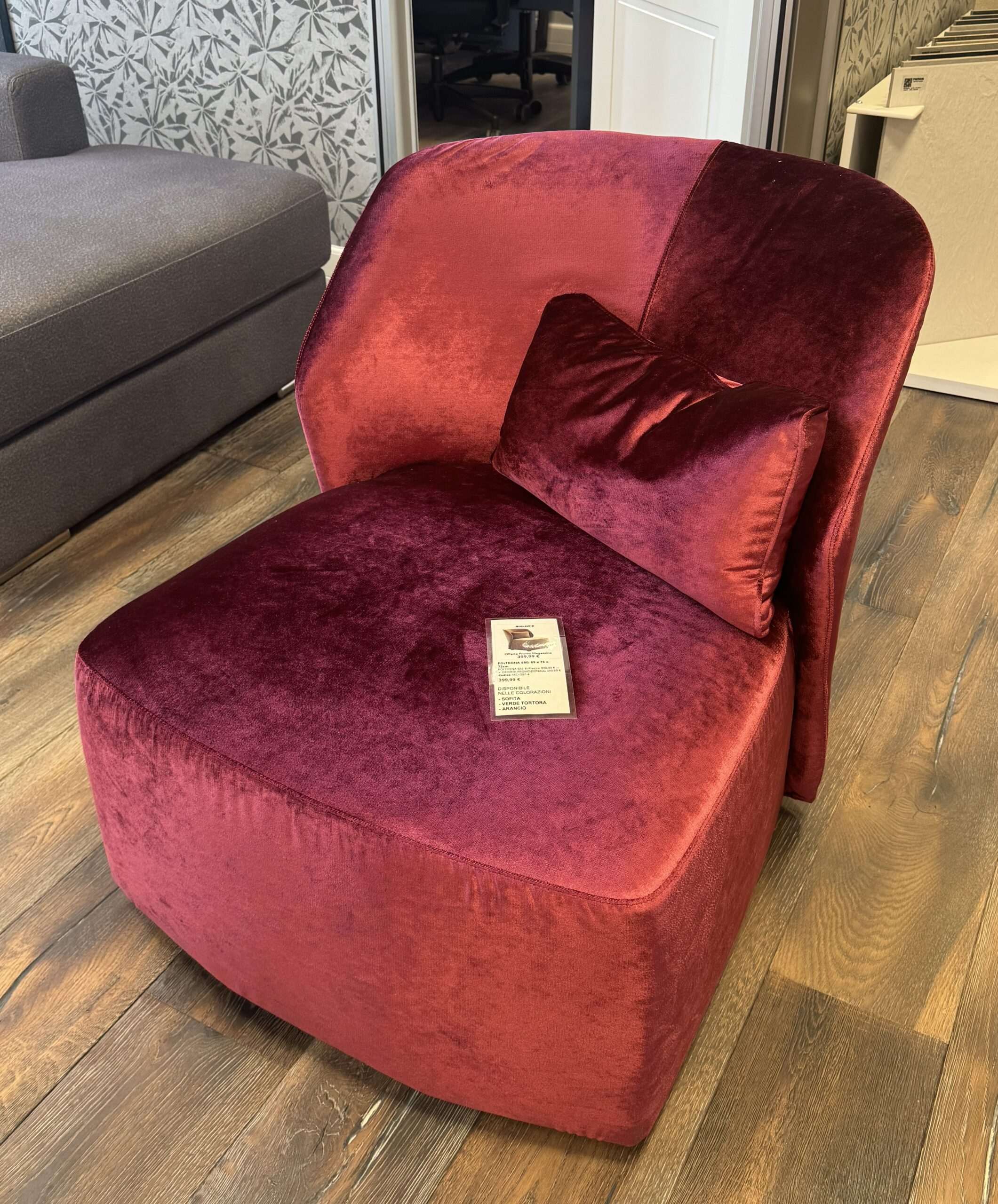 POLTRONA EBE – 69 x 75 x 72cm