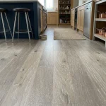 PARQUET PREFINITI – Rovere 6 Strip Crema – Verniciato Opaco – Spazzolato – Stock residuo: 5 mq – Offerta: € 104,71