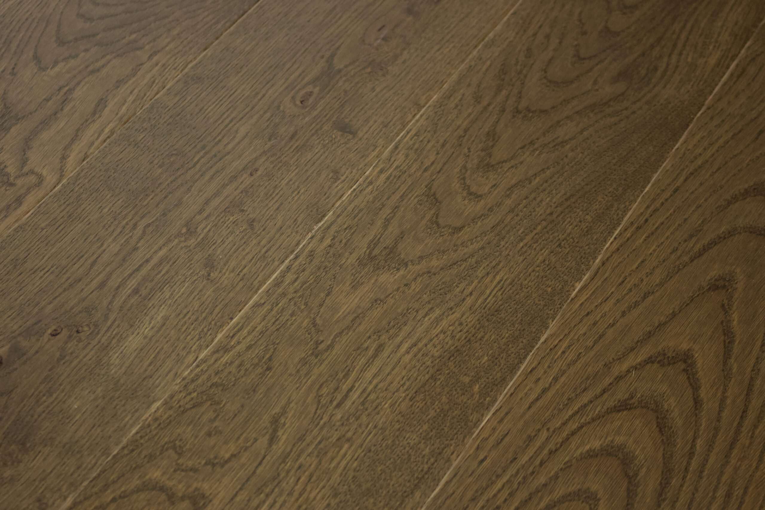 PARQUET PREFINITI – Rovere Spina Italiana Como – Verniciato Opaco – Spazzolato