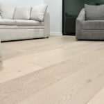 PARQUET PREFINITI – Rovere 1 Strip – Select – Decapato Bianco – Stock: 2,812mq – Offerta: € 80,14