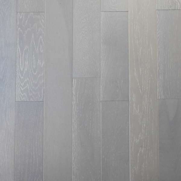 PARQUET PREFINITI – Rovere 1 Strip – Light Grey – Decapato Bianco – Oliato Cerato – Spazzolato