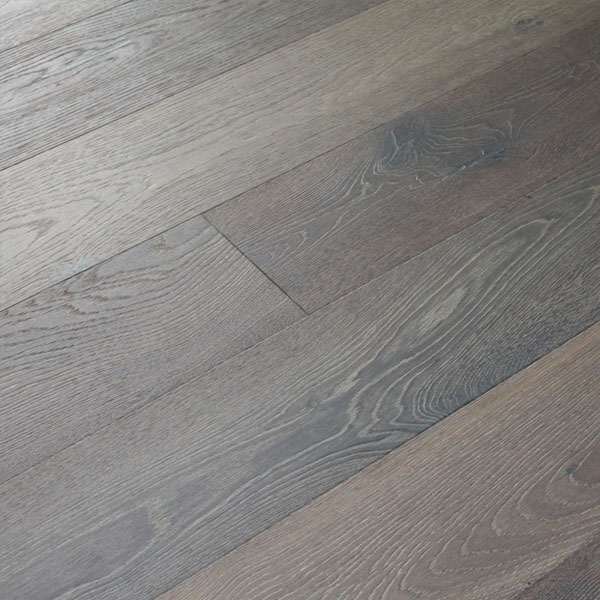 PARQUET PREFINITI – Rovere 1 Strip – Light Grey – Decapato Bianco – Oliato Cerato – Spazzolato