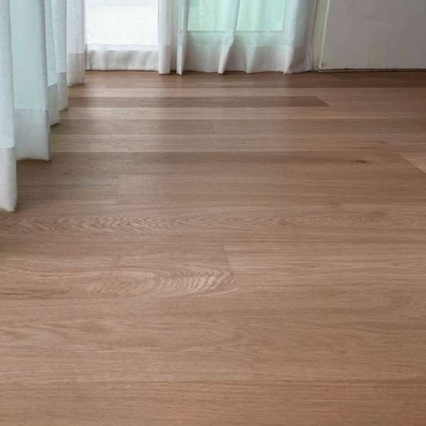 PARQUET PREFINITO – LEGNO ROVERE JUMBO VERNICIATO UV – LISTONE GRANDE