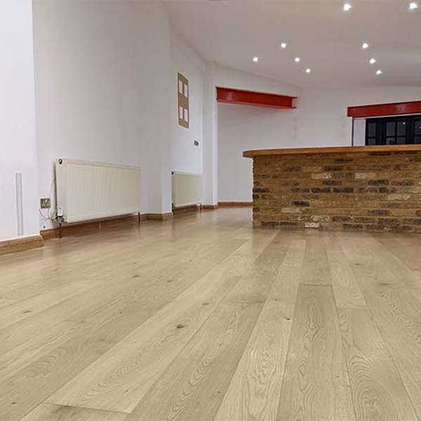 PARQUET PREFINITI – Rovere 1 Strip – Light White – Verniciato Bianco – Spazzolato – Stock residuo: 12 mq – Offerta: € 342,72