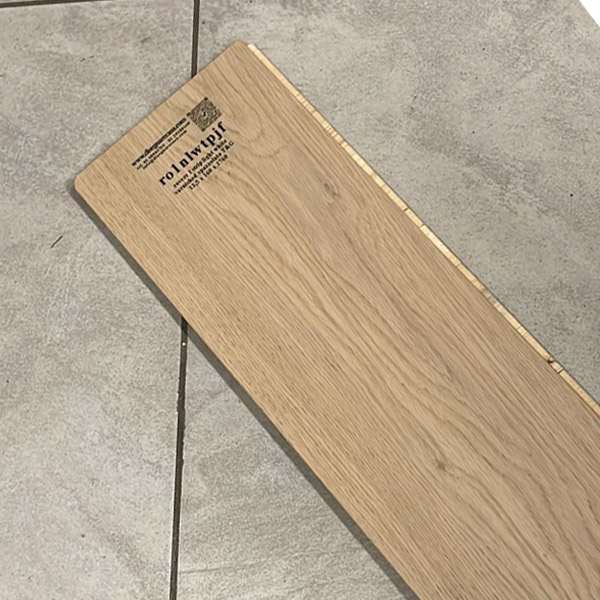 PARQUET PREFINITI – Rovere 1 Strip – Light White – Verniciato Bianco – Spazzolato – Stock residuo: 12 mq – Offerta: € 342,72