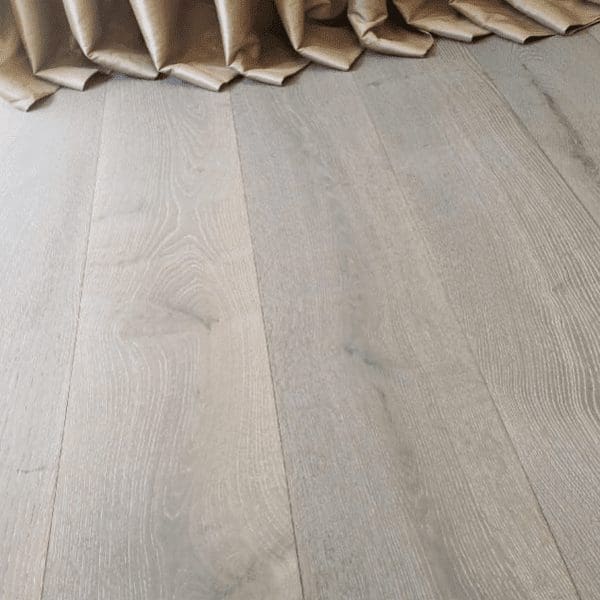 PARQUET PREFINITI – Rovere 1 Strip – Banana – Verniciato