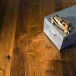 PARQUET MASSELLO PREFINITO – TEAK ASIA CORNIOLA – Stock: 6,663mq – Offerta: € 213,22