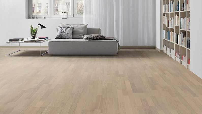 parquet-rovere-decapato-bianco-ambientazione-1.jpg