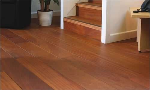 PARQUET PREFINITI – Sapelle 1 Strip – Mogano Liberia – Verniciato