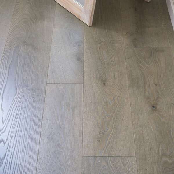 PARQUET PREFINITI – Rovere 1 Strip – Golden Green – Oliato UV – Spazzolato