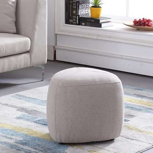 PUFF: 45 x 45 x 40cm