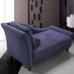 Elegante chaise longue moderna in tessuto viola
