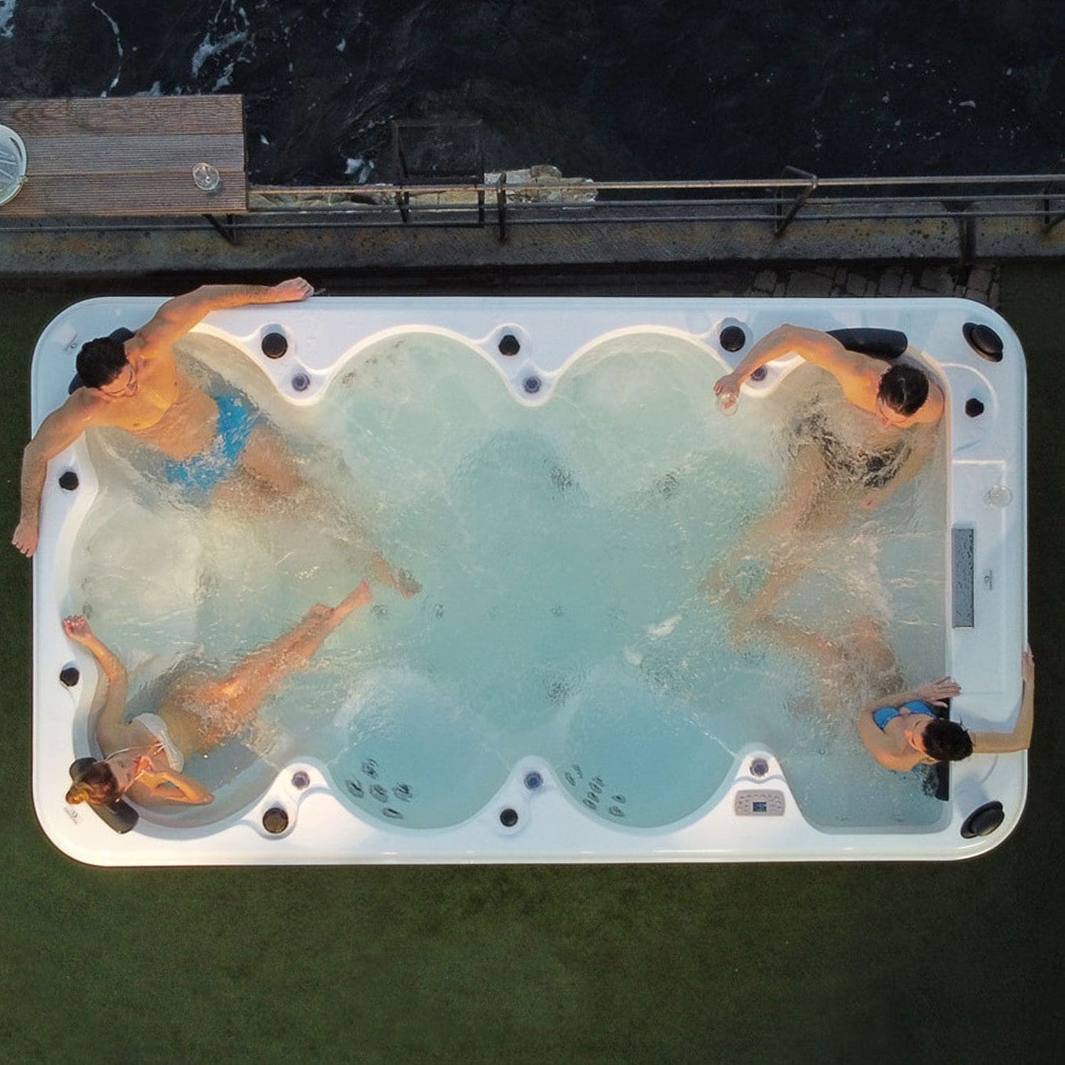 OTRANTO – Minipiscina Idromassaggio 8 Posti – Teak