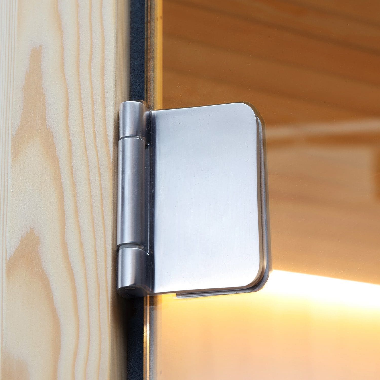 VIAREGGIO – Benessere e Design in una Sauna Angolare – 180x180x210 cm